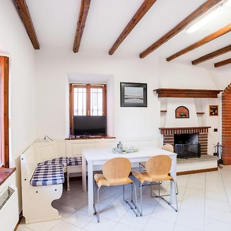 Limonta Lake View Apartment With Private Parking ภายนอก รูปภาพ