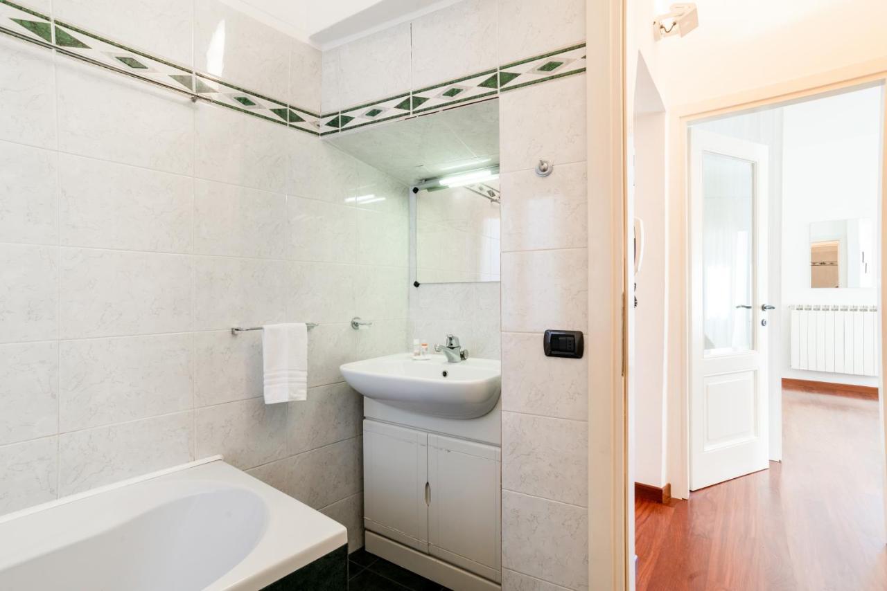 Limonta Lake View Apartment With Private Parking ภายนอก รูปภาพ