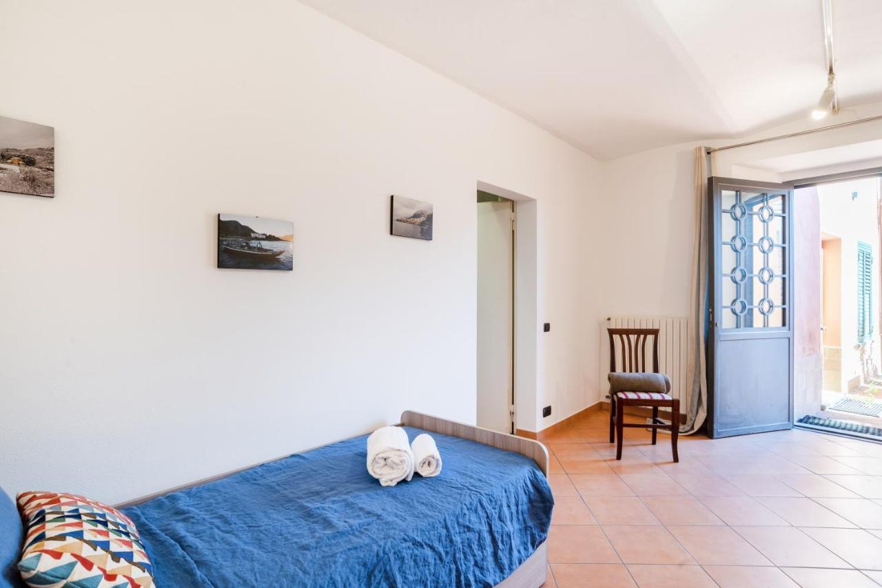 Limonta Lake View Apartment With Private Parking ภายนอก รูปภาพ